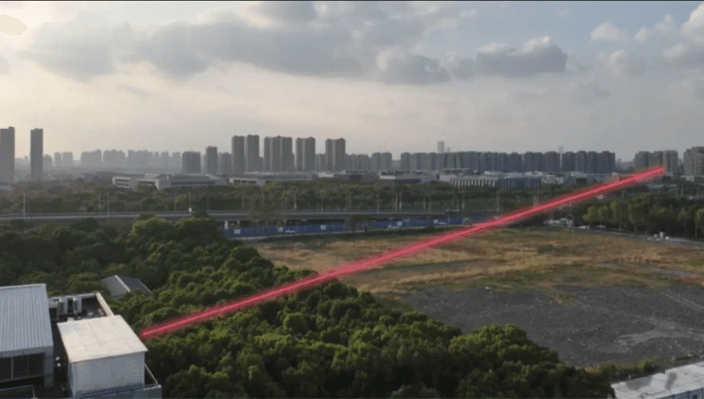 1,5 Kilometreden Yazı Okuyabilen Lazer